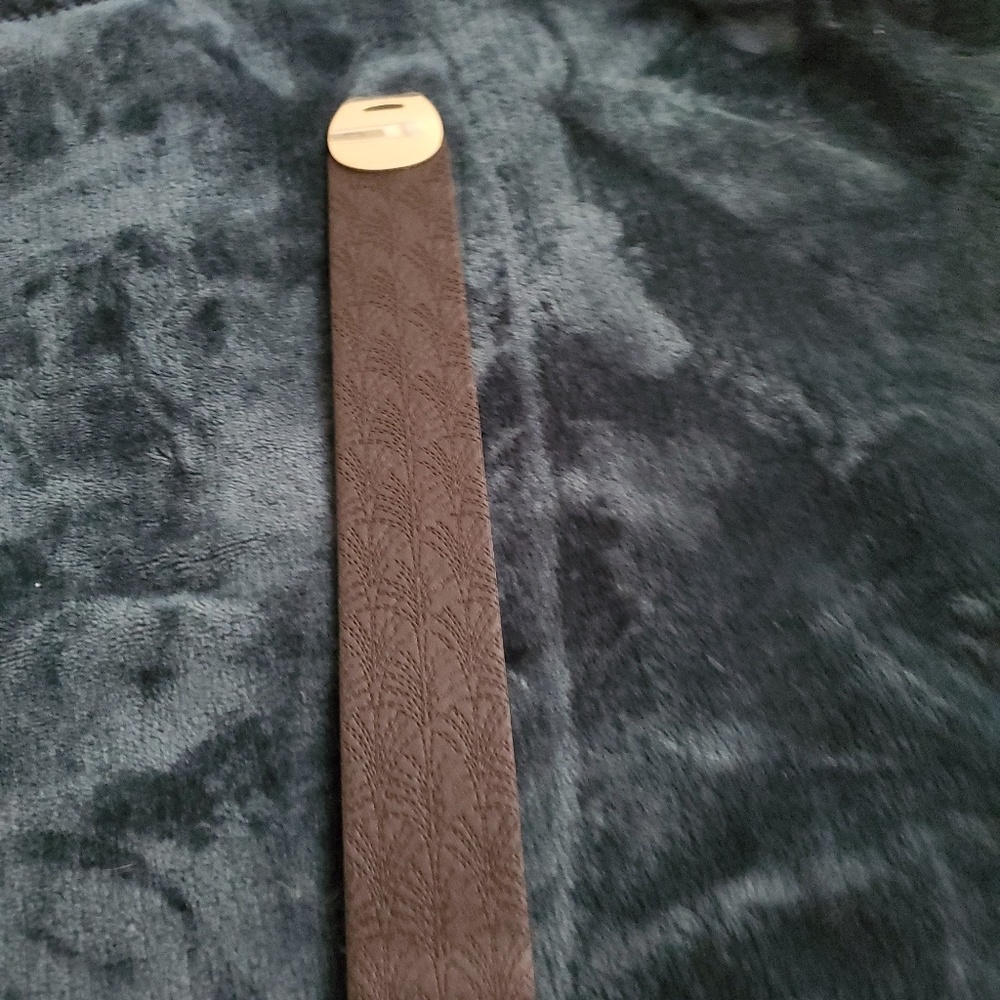 Belts - Picture 6 of 7